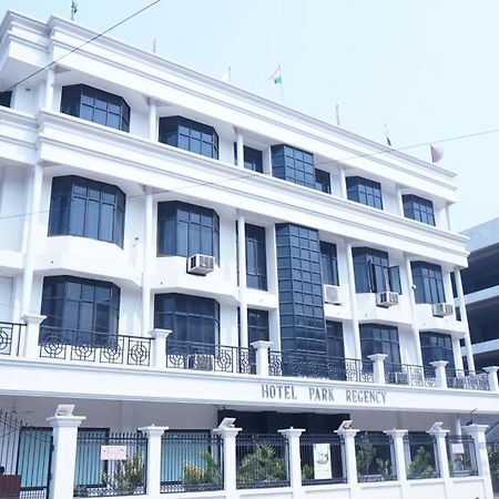 Hotel Park Regency 戈勒克布尔 外观 照片