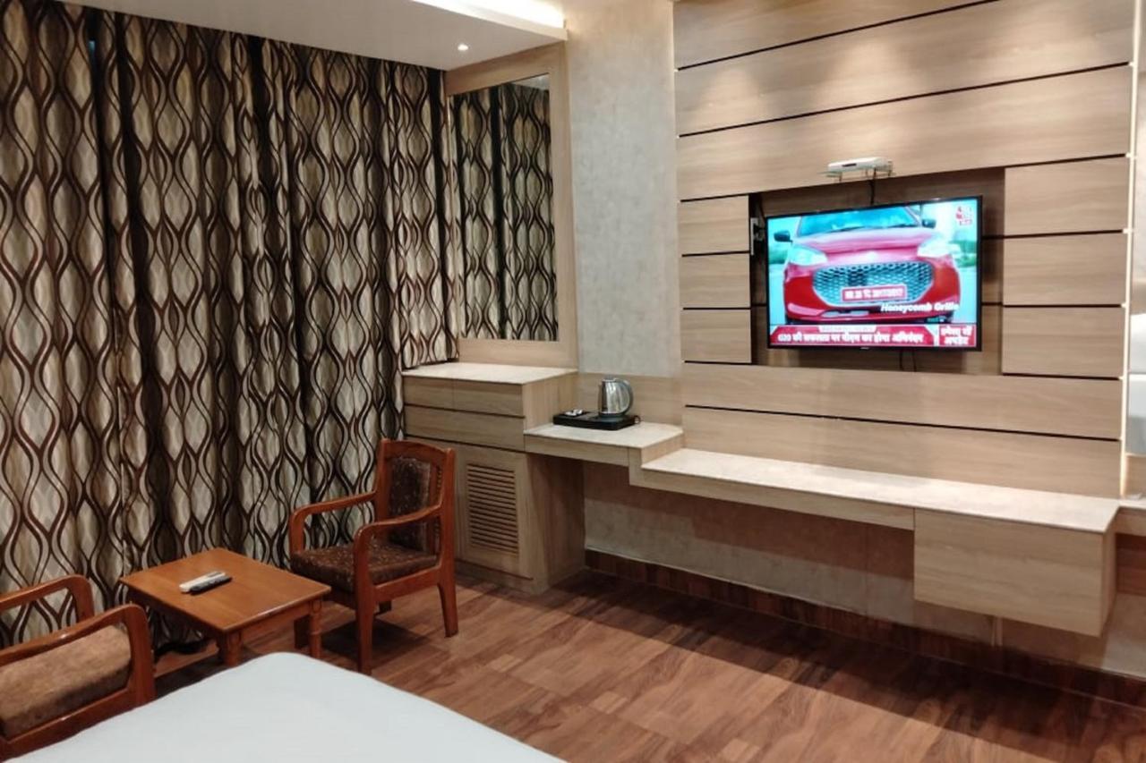 Hotel Park Regency 戈勒克布尔 外观 照片